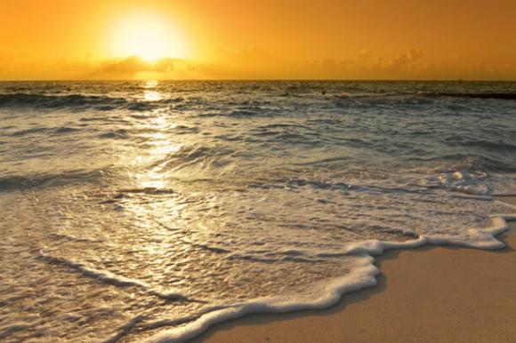 Sonnenaufgang am Karibischen Meer in Barbados