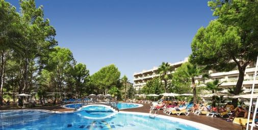 https://imgc.invia-travel.de/images/media5/3431/300652_8_3431_800_534_326113_VAId689Seq3IMG852f0bf6ff74ee79c6de49d6c19f8b1f_medium.jpeg