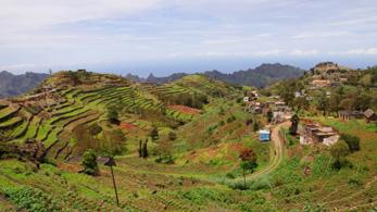 Kleines Dorf in den Bergen – Kap Verde