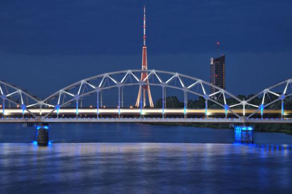 Riga bei Nacht – Lettland